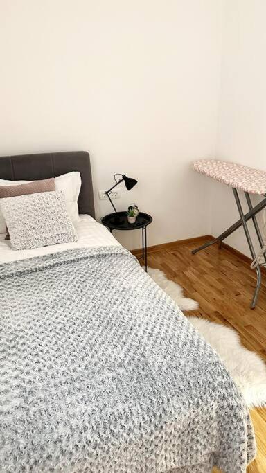 New Modern Accommodation In City Metkovic Bagian luar foto