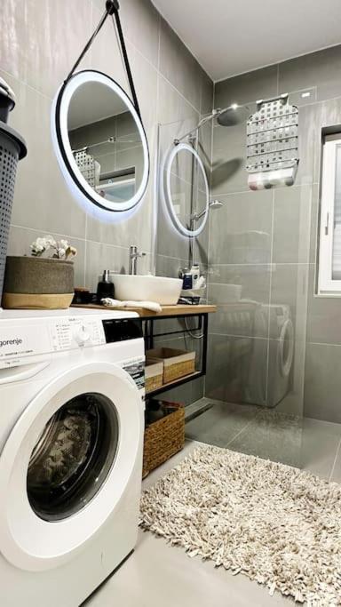 New Modern Accommodation In City Metkovic Bagian luar foto