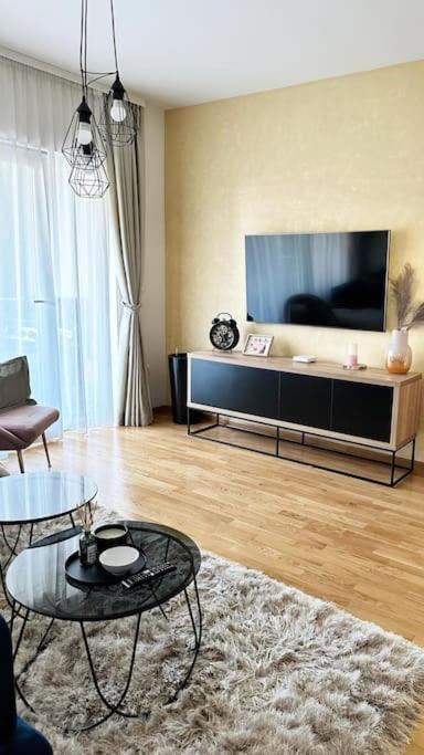 New Modern Accommodation In City Metkovic Bagian luar foto